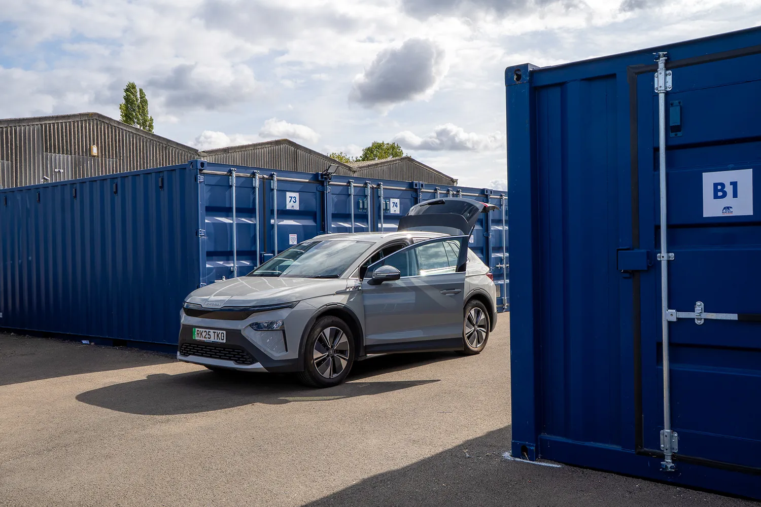 Vehicle Storage Unit Sizes in Cheltenham